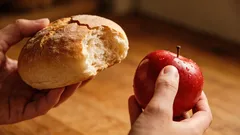 Brot bleibt wochenlang weich – ein ungewöhnlicher Trick mit einem Apfel hilft dabei