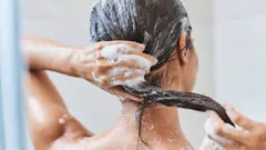 Die Haare werden doppelt so voluminös – dieser einfache Trick ist ein Hit