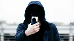 Werden Sie über die Handykamera überwacht? Ein Experte erklärt, wie Sie das prüfen