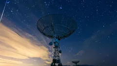 Astronomen haben eine rätselhafte Quelle für Radiosignale mit einem 36‑Minuten‑Intervall entdeckt