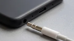 Es sind nur wenige, aber es gibt sie: Die besten Android-Smartphones mit Kopfhöreranschluss